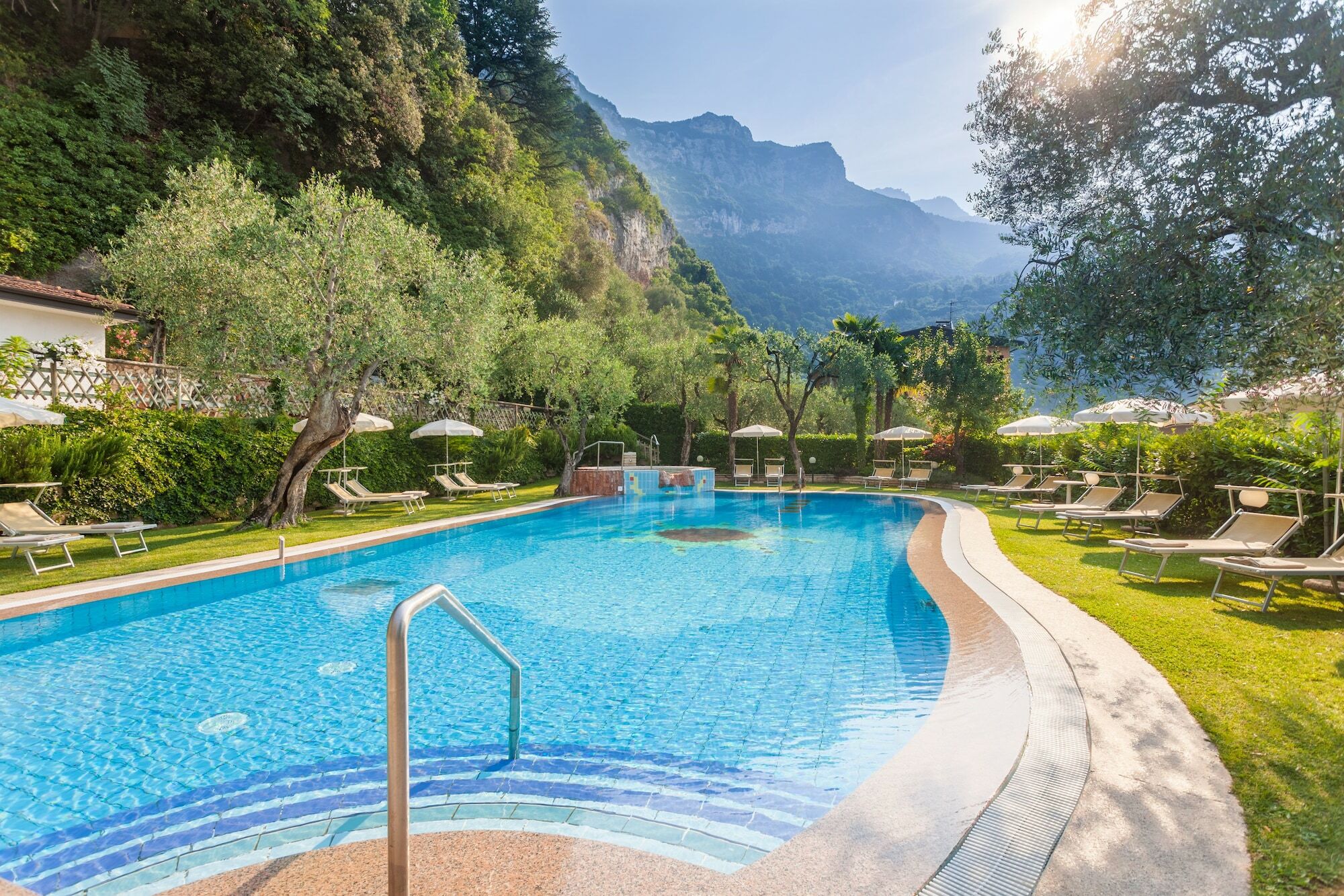 Hotel Continental - Tonelli Hotels Torbole Sul Garda Exteriör bild